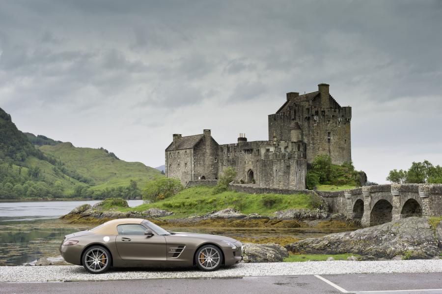 Mercedes-Benz SLS AMG Roadster 2011 года  (фото 83 из 183)